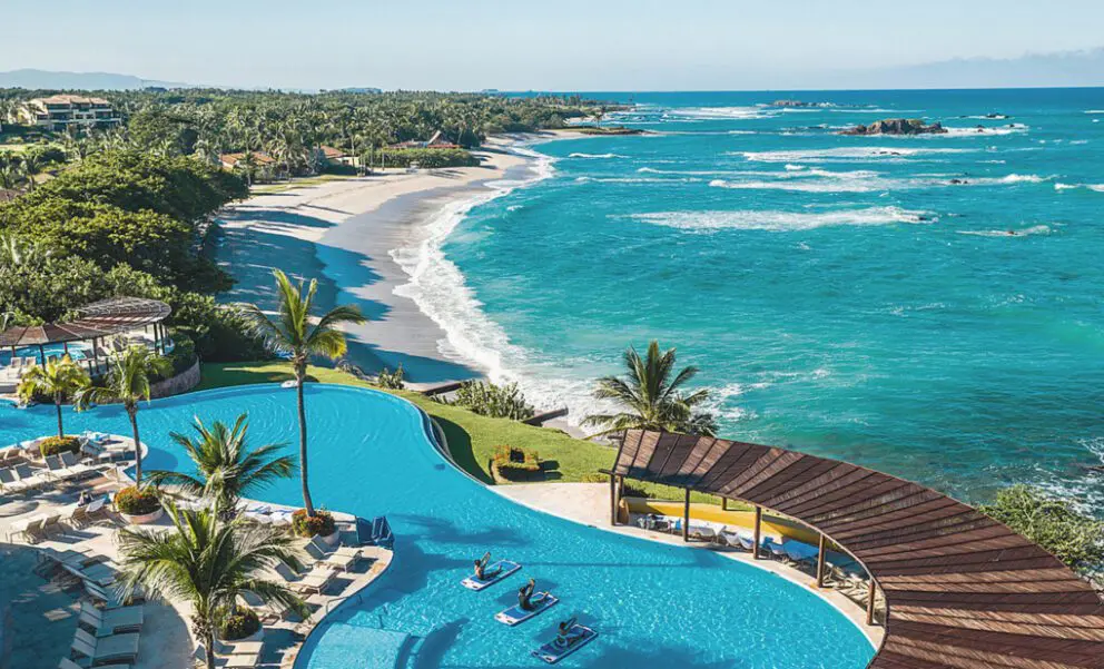 KKTWW - Four Seasons Resort Punta Mita