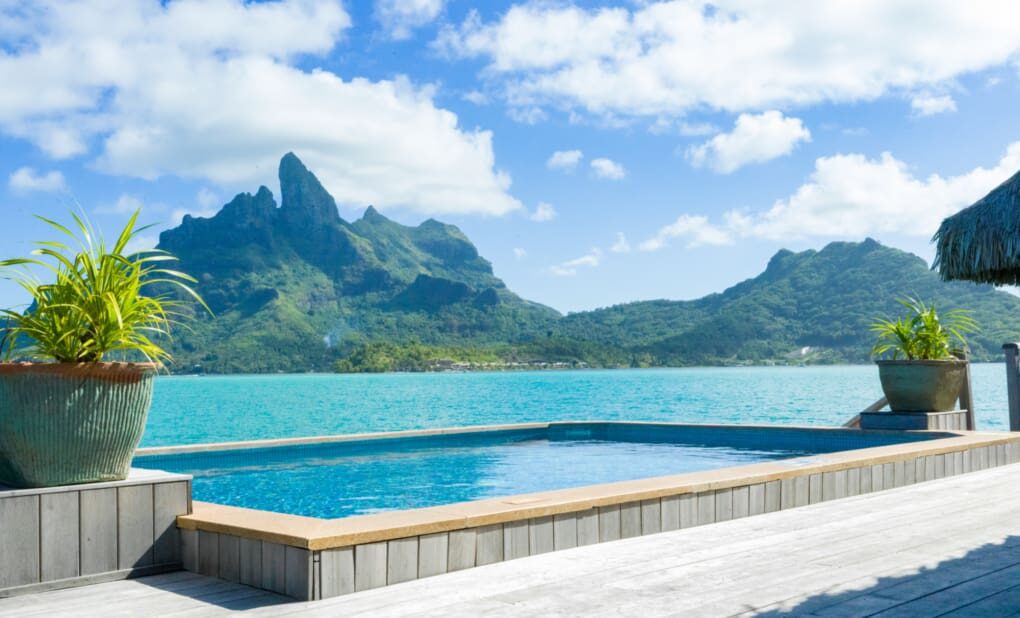 KKTWW - The St. Regis Bora Bora Resort